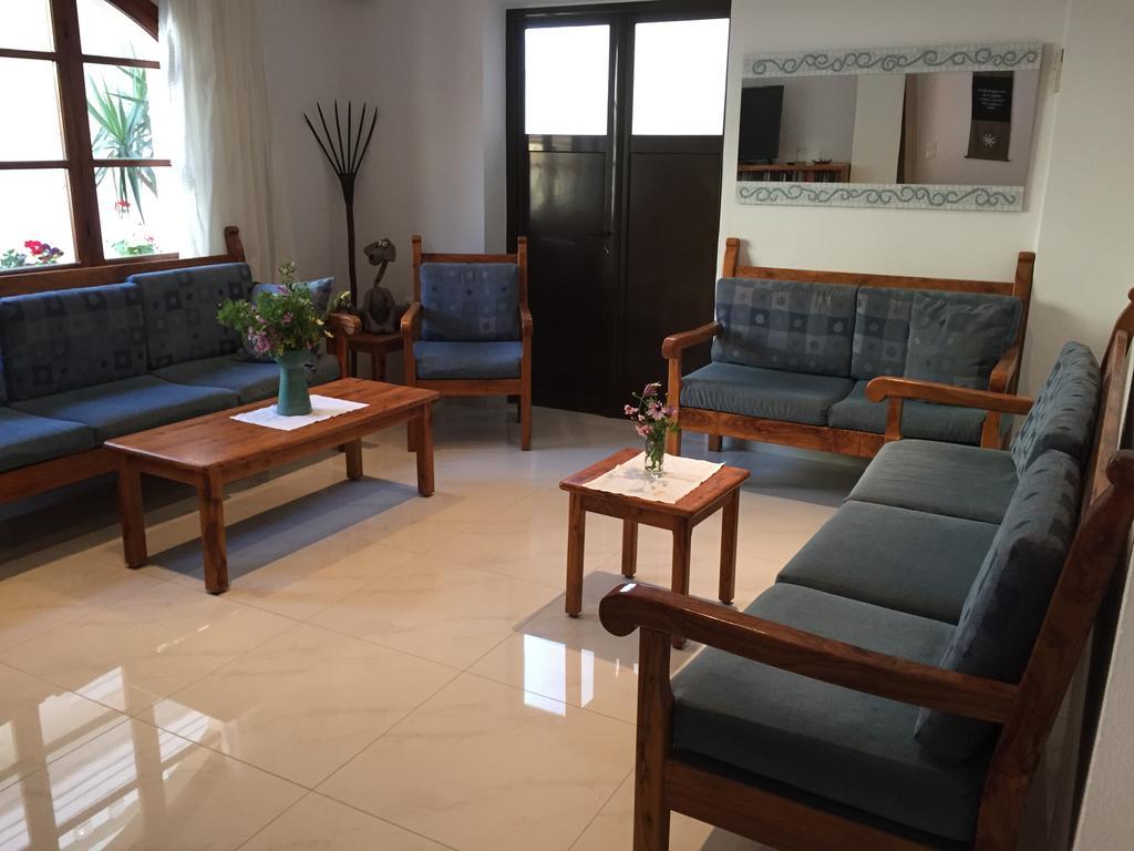 Candia Otel *